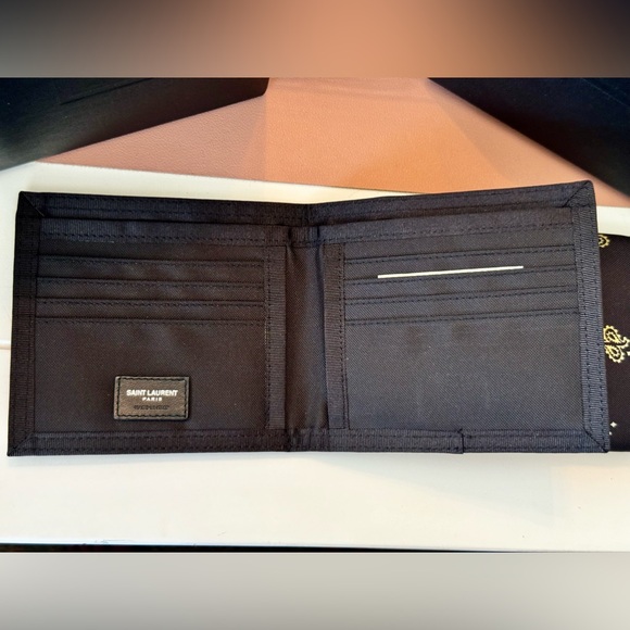 New Saint Laurent UniSex Wallet Choose 1 - Picture 5 of 7